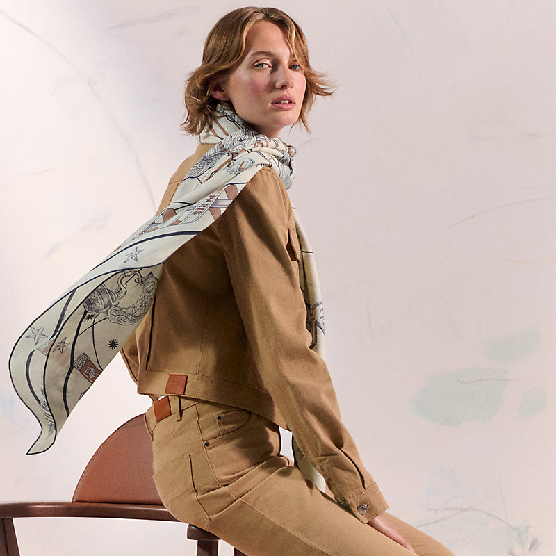 美品 エルメス カレジェアン 140 コーラス・ステラルム カシシル ネイビー カレジェアン カシミアシルク 《コーラス・ステラルム》 - ホワイト